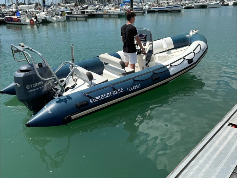 Pronájem Motorová loď v La Rochelle -Bombard Sunrider 650