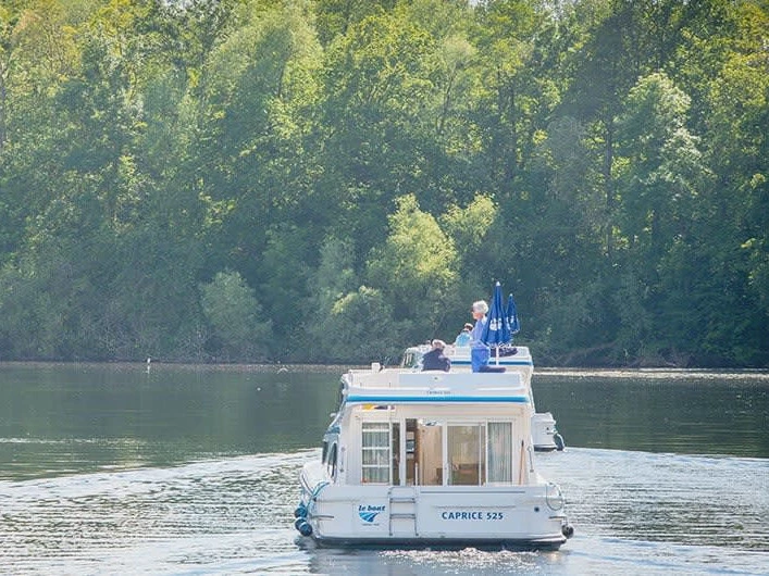 Pronájem Motorová loď Le Boat s licencí