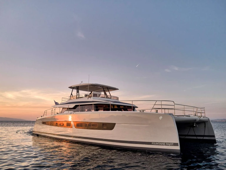 Pronájem Jachta v Atény -Fountaine Pajot ALENA