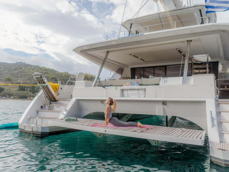 Pronájem Jachta v Atény -Fountaine Pajot NAMASTE (SAMANA)