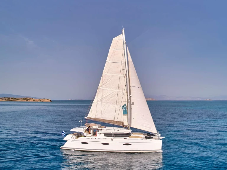 Pronájem Jachta Fountaine Pajot s licencí