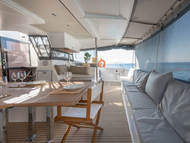 Pronájem jachty v Atény -Fountaine Pajot PI 2 na Samboatu
