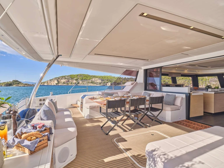 Pronajmout Jachta se skipperem či ne Fountaine Pajot v Atény