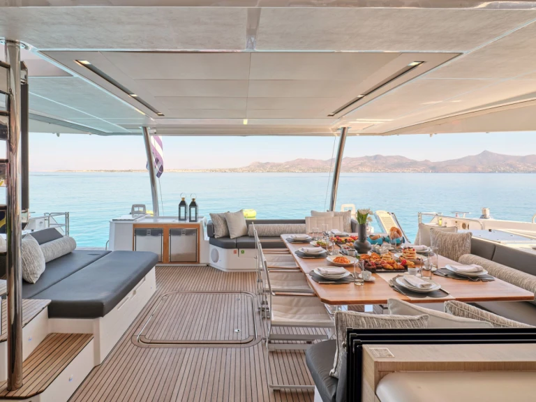 Pronájem Jachta v Atény -Fountaine Pajot ChristAl MiO