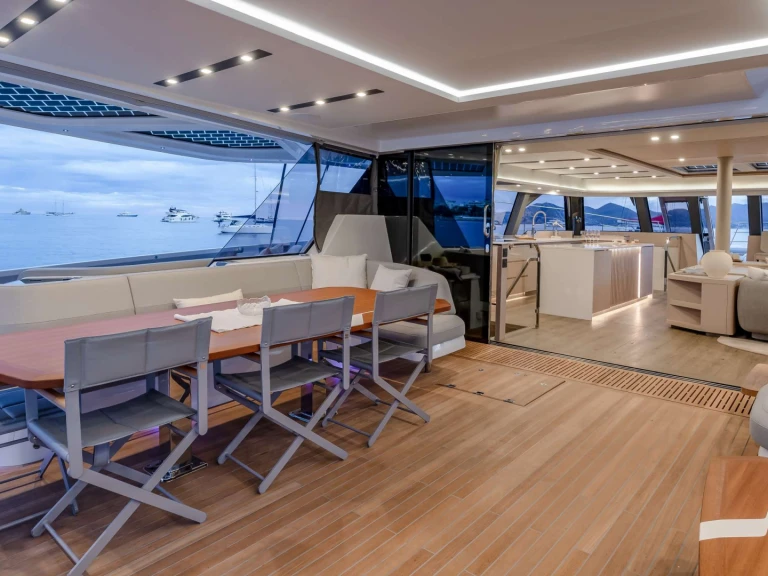Pronájem jachty v Atény -Fountaine Pajot SERENISSIMA III na Samboatu
