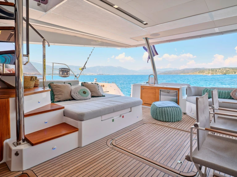 Pronájem Jachta Fountaine Pajot s licencí