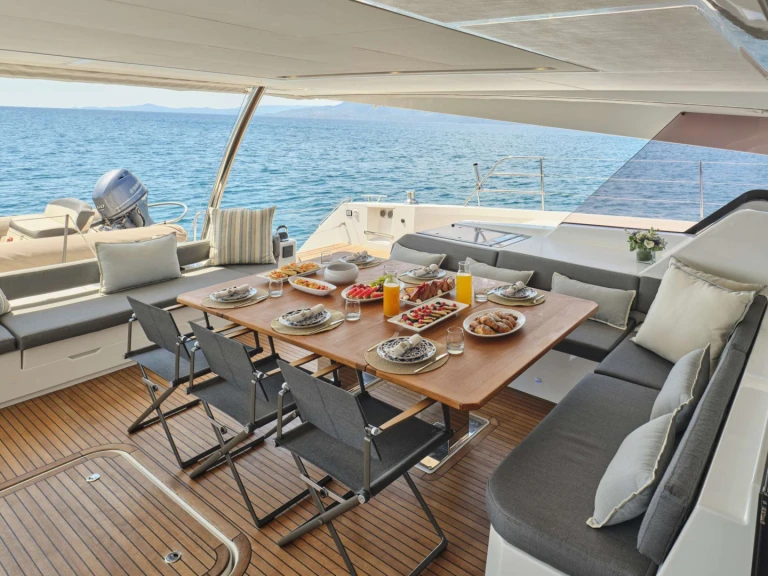 Pronájem jachty v Atény -Fountaine Pajot SERENISSIMA na Samboatu