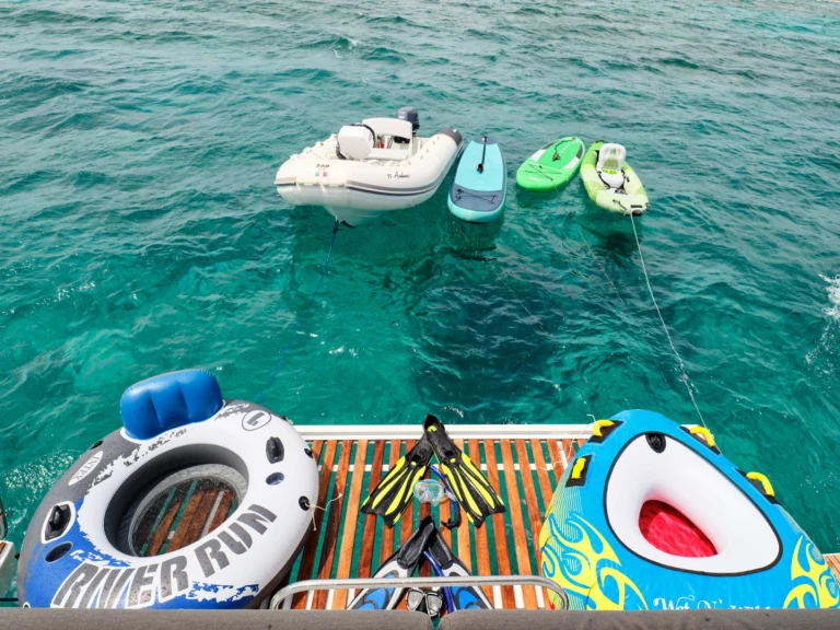 Pronajmout Jachta se skipperem či ne Lagoon v Atény