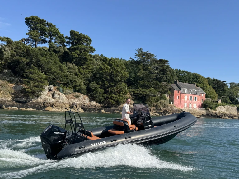 Zodiac Pro Open 550 Ultimate jednotlivci a charterové společnosti v Arzon
