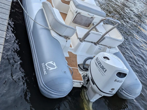 Pronájem Polotuhá loď v Lacanau -Zodiac N-ZO 600