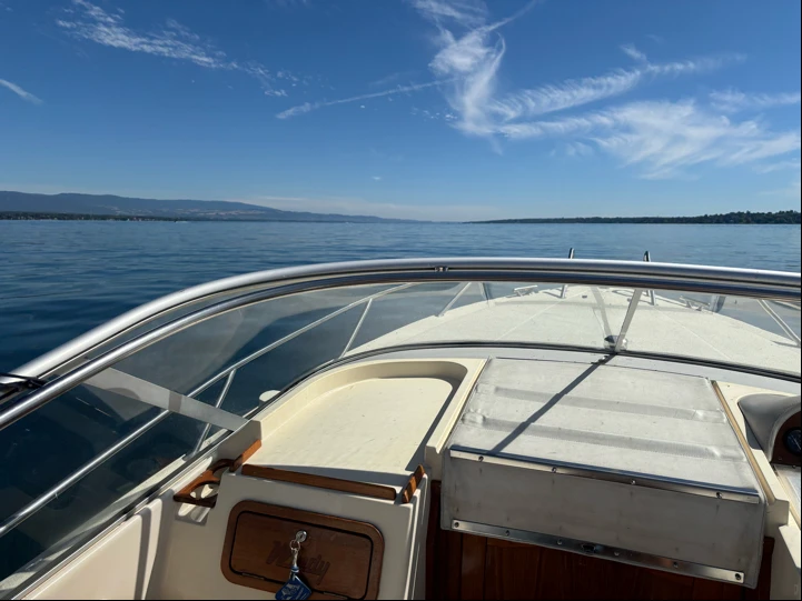 Pronájem lodi Geneva (Canton) lákavé ceny 7500