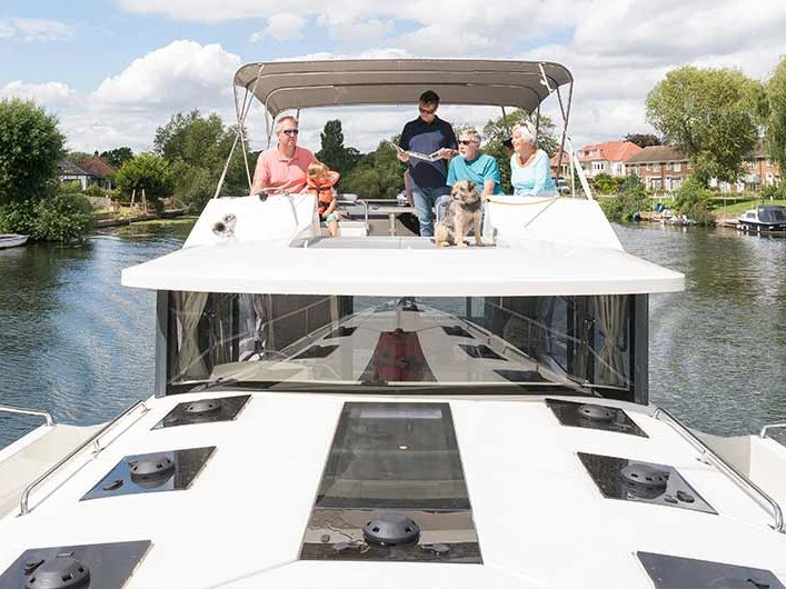Pronájem Motorová loď v Homps -Le Boat Horizon 4