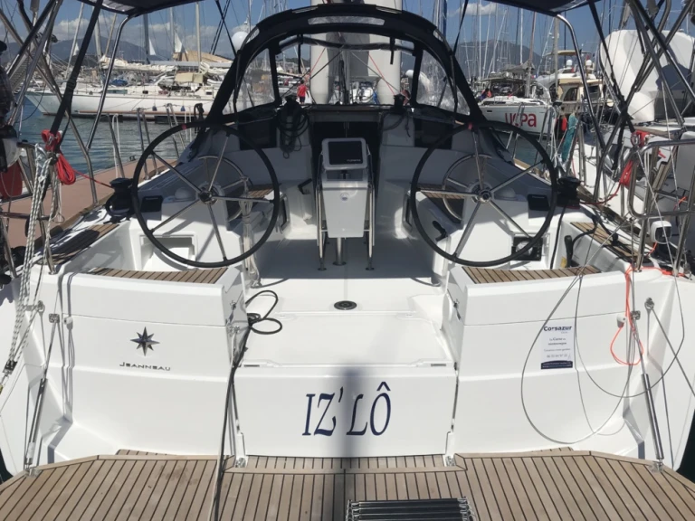 Pronájem Plachetnice v Ajaccio -Jeanneau Sun Odyssey 389