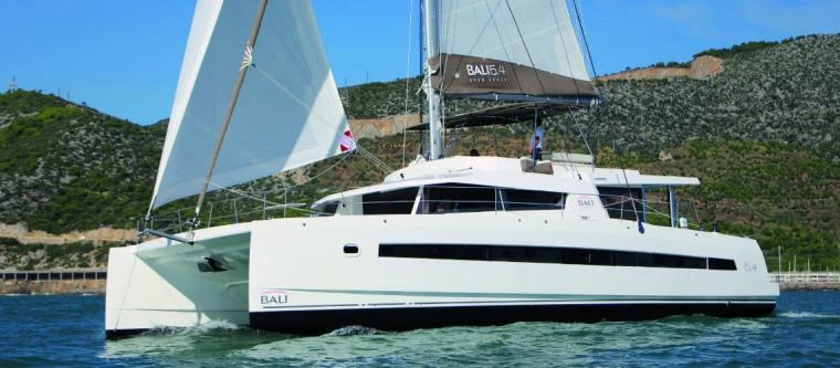 Pronájem lodi Port Cogolin lákavé ceny Bali 5.4