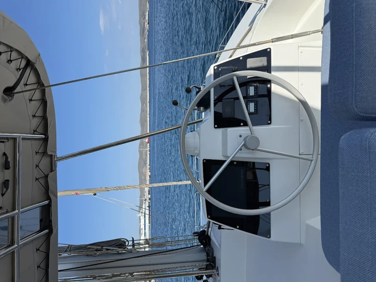 Pronájem Katamarán Bali s licencí