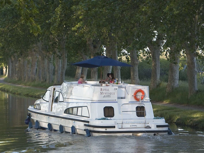Pronájem jachty v Homps -Le Boat Royal Mystique B na Samboatu