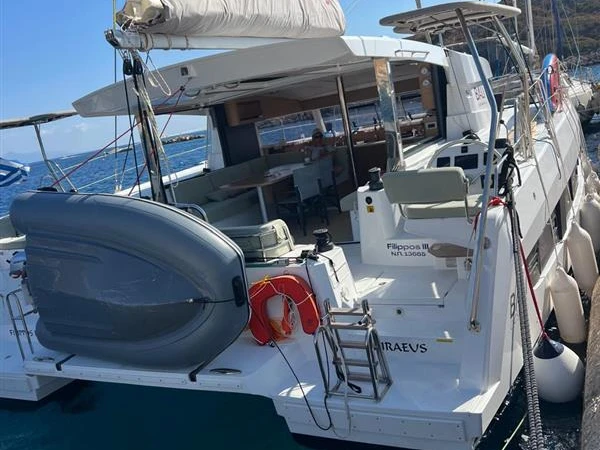 Pronájem Katamarán Bali s licencí