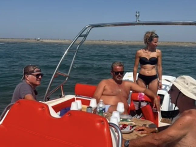 Pronájem Polotuhá loď v Port-Camargue -Nuova Jolly Prince 30