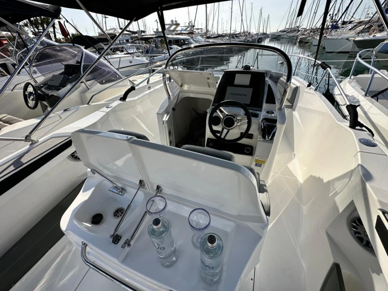Pronájem jachty v Mandelieu-la-Napoule -Karnic sl 701 na Samboatu