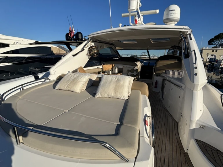 Pronájem lodi Paris lákavé ceny Portofino 53