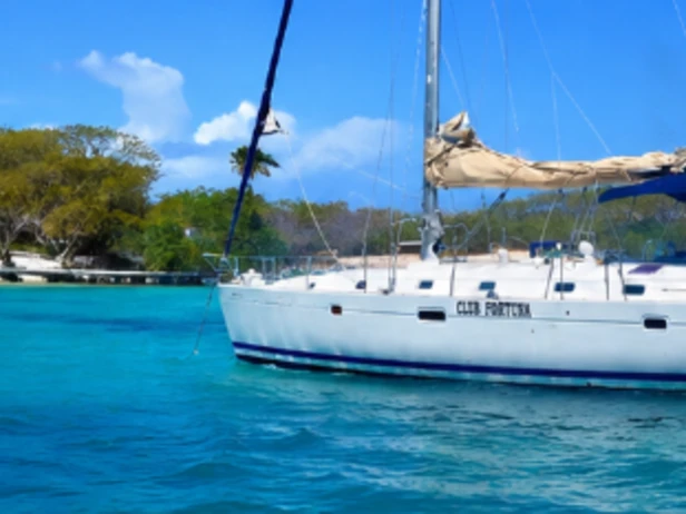 Bénéteau Oceanis 50 jednotlivci a charterové společnosti v Cartagena