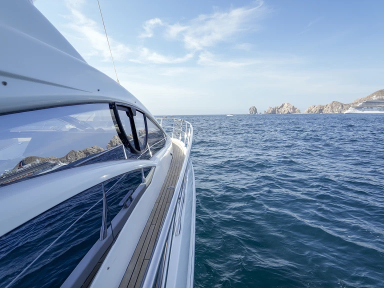 Pronájem Motorová loď v Cabo San Lucas -Azimut 48 Flybridge