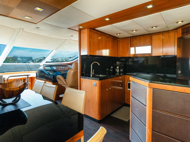 Pronájem jachty v Cabo San Lucas -Sunseeker Yacht 75 na Samboatu