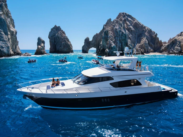 Pronájem lodi Mckinna 70 pilothouse v Cabo San Lucas na Samboatu