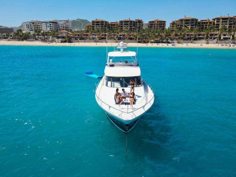 Pronájem jachty v Cabo San Lucas -Mckinna 70 pilothouse na Samboatu