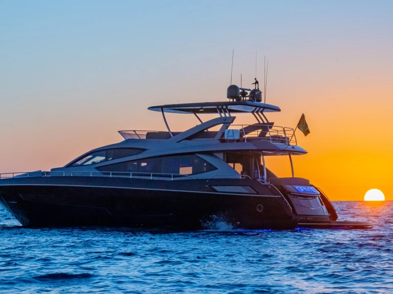 Pronájem Jachta v Cabo San Lucas -Sunseeker Manhattan 80