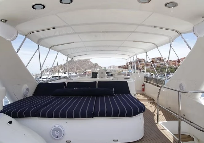 Viking Yachts 85 Motor Yacht jednotlivci a charterové společnosti v Cabo San Lucas