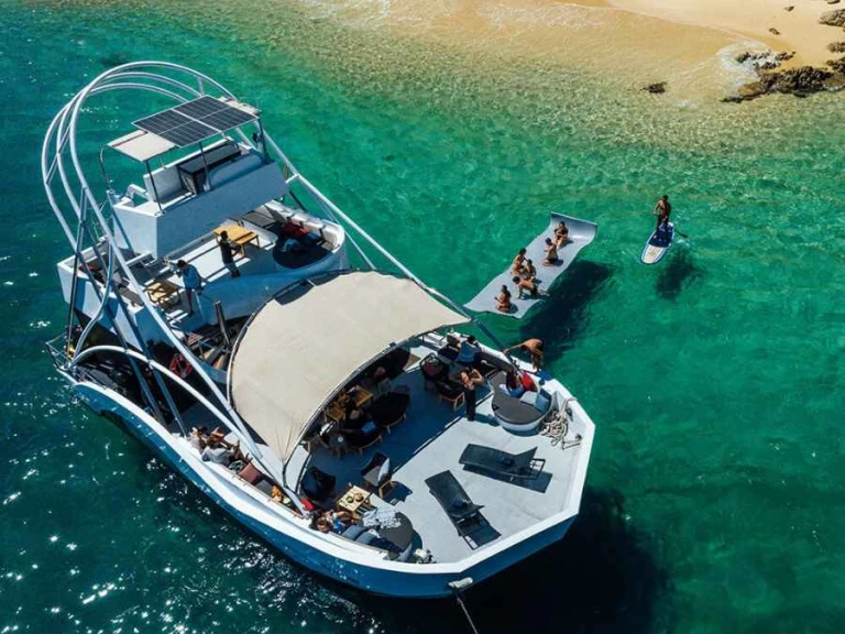 Pronájem lodi Cabo San Lucas lákavé ceny Luxury Motor Yacht