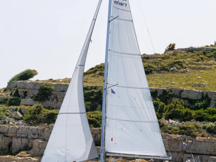 Pronajmout si Elan E4 v Betina