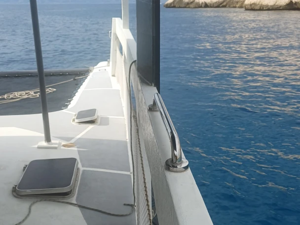 Pronajmout si Fountaine Pajot Louisiane 37 v Marseille