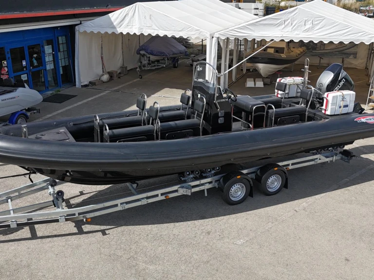 Pronajmout Polotuhá loď se skipperem či ne Searib's v Vannes