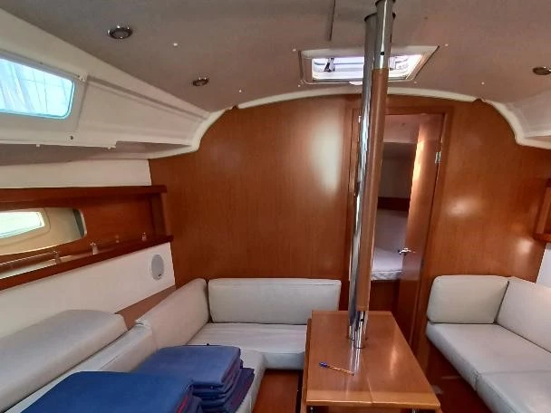 Pronájem lodi Porto Ercole lákavé ceny Oceanis 37