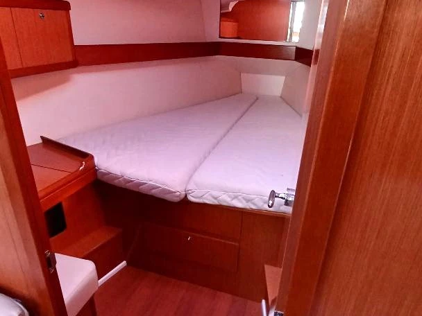Pronájem Plachetnice v Porto Ercole -Bénéteau Oceanis 37