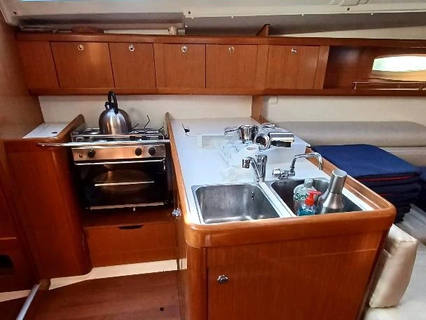 Pronájem lodi Bénéteau Oceanis 37 v Porto Ercole na Samboatu