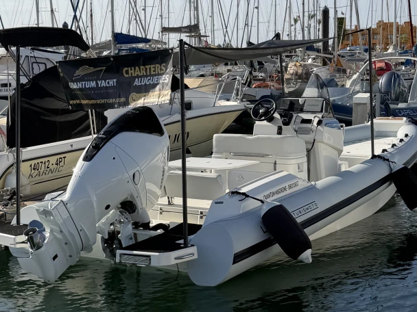 Pronájem Polotuhá loď v Marina de Portimão -Lomac Turismo 7.0