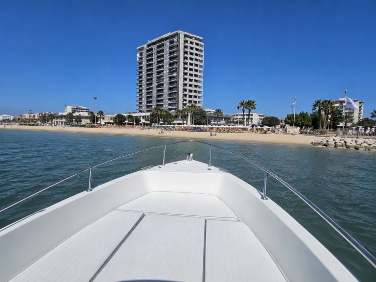 Conero CONERO CIAO 540 jednotlivci a charterové společnosti v Porto San Giorgio