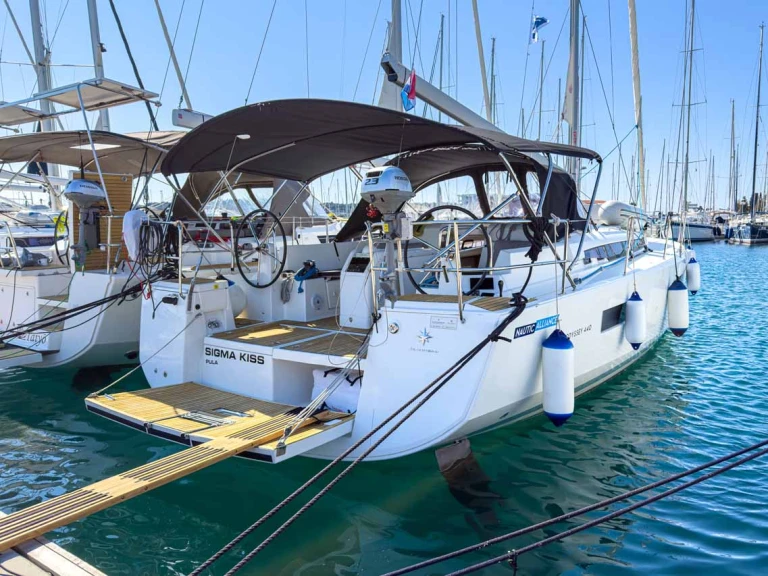 Pronájem lodi Jeanneau Sun Odyssey 440 v Pula na Samboatu