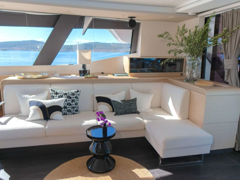 Pronájem Jachta v Trogir -Fountaine Pajot Solomar 
