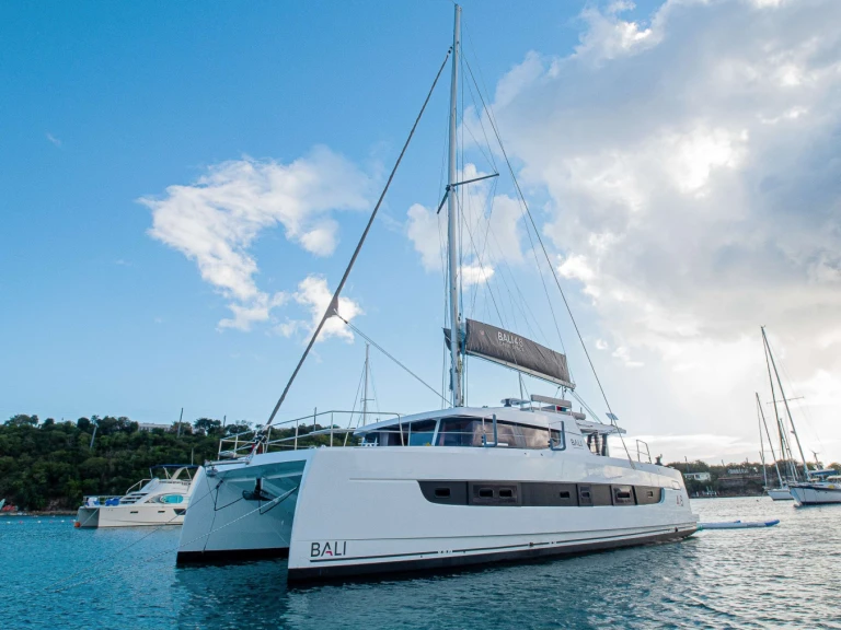 Pronájem lodi Bali Bavarian Bliss v Tortola na Samboatu