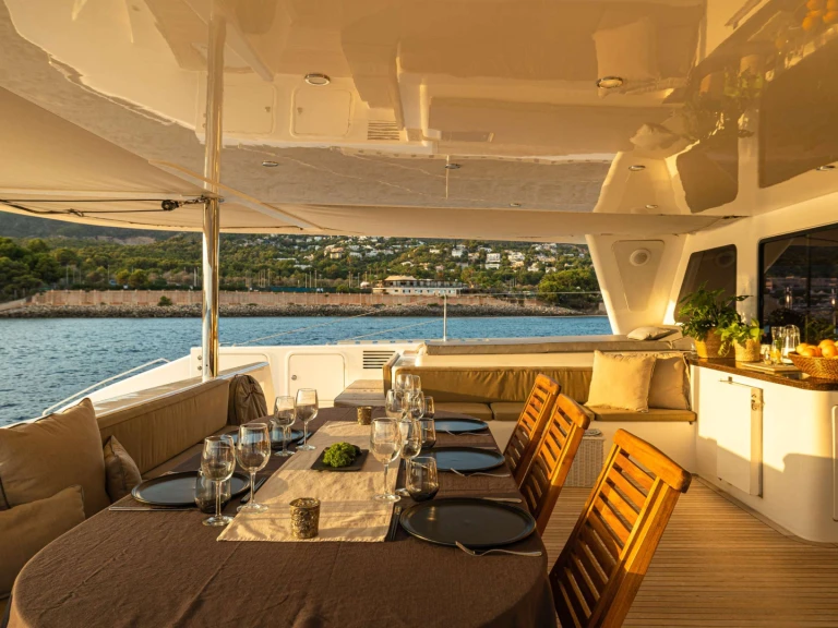 Pronájem lodi Matrix Yachts KINGS RANSOM v Neapol na Samboatu