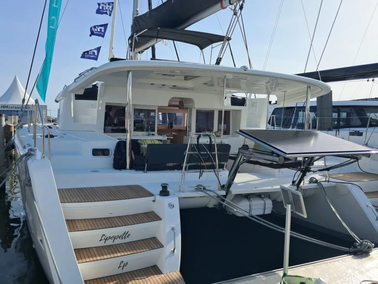 Pronajmout Katamarán se skipperem či ne Lagoon v Marseille