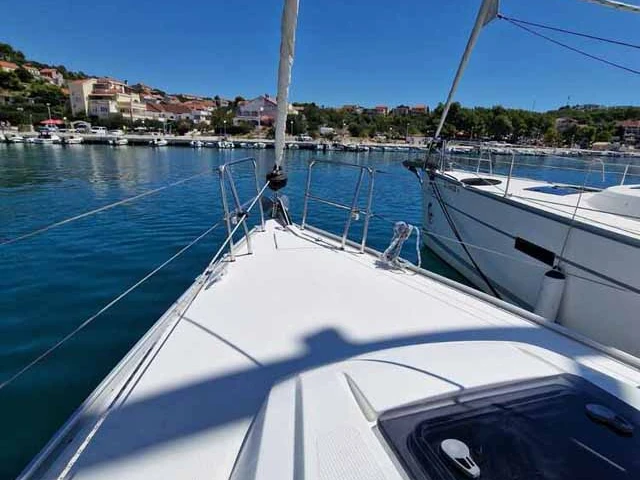Pronájem Plachetnice v Pula -Bavaria Cruiser 37