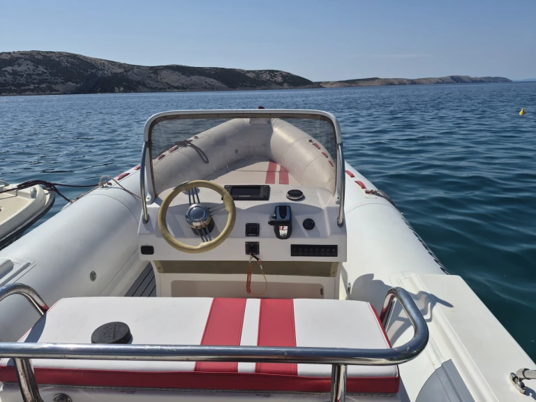 Pronájem jachty v Novalja -Valiant V 750 Cruiser na Samboatu