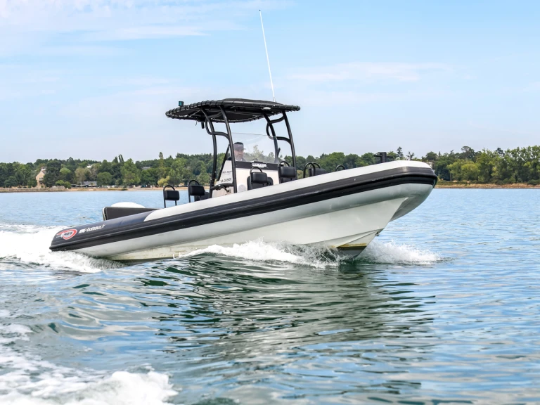 Pronájem lodi Arzon lákavé ceny SR 760 PRO
