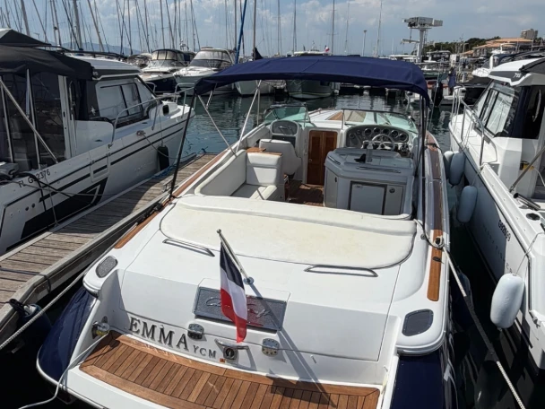 Pronájem lodi Chris Craft CORSAIR 28' v Saint Raphael na Samboatu