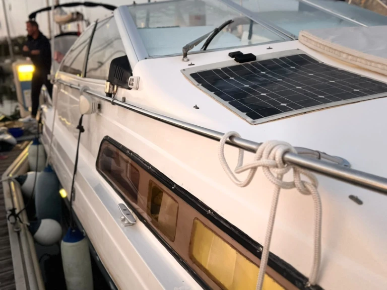 Pronájem lodi Bayliner Bayliner 2650 Cierra v Provincia di Rimini na Samboatu